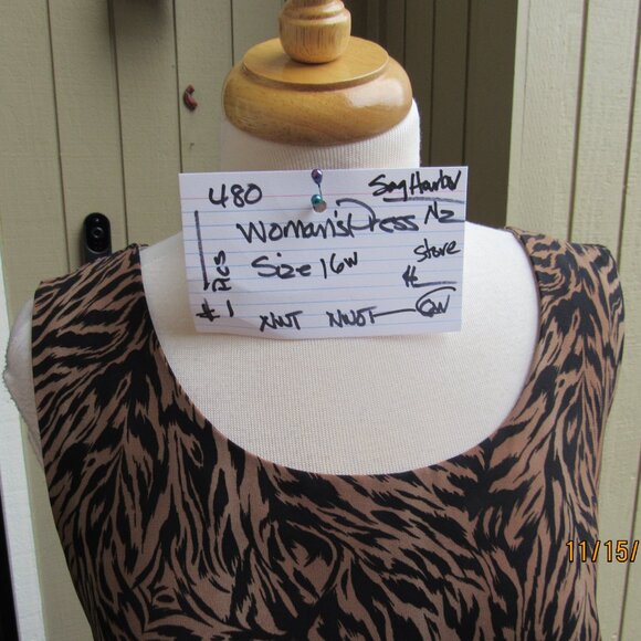 #480  WOMAN'S LONG CHIFFON STYLE SHEATH DRESS BY SAG HARBOR  (SIZE 16W) - Picture 2 of 4